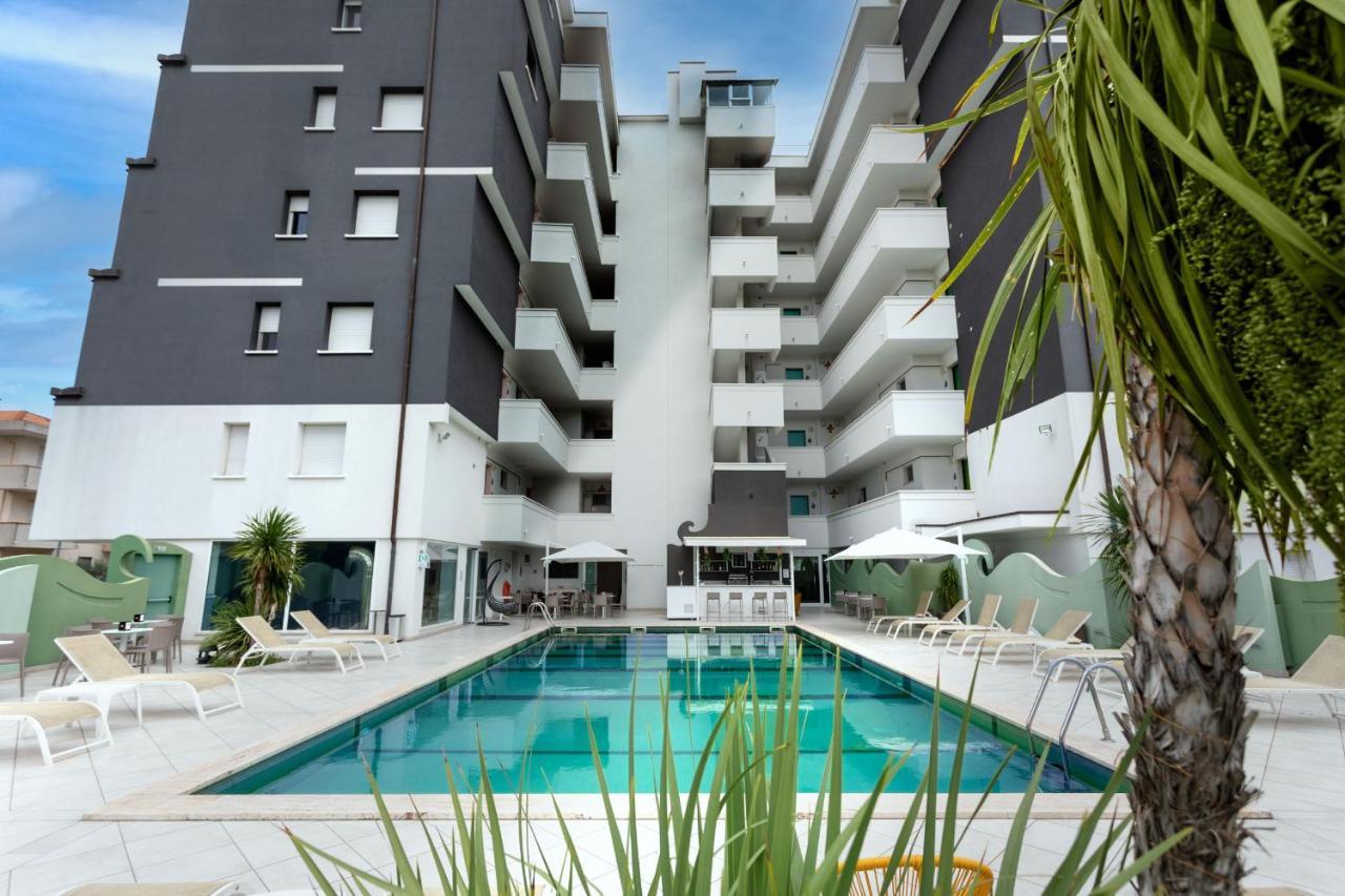 Nero D'Avorio Apartments ริมินี ภายนอก รูปภาพ