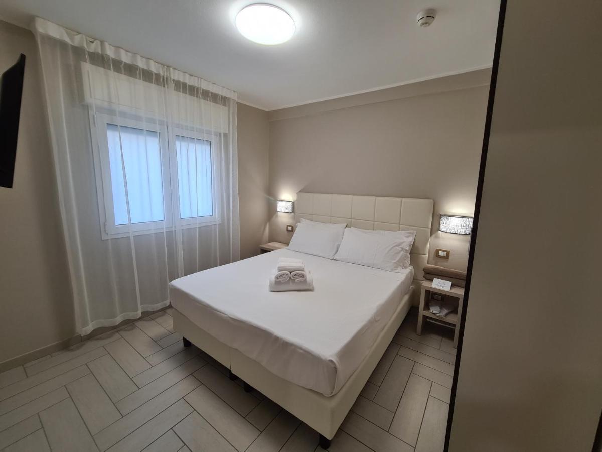 Nero D'Avorio Apartments ริมินี ภายนอก รูปภาพ