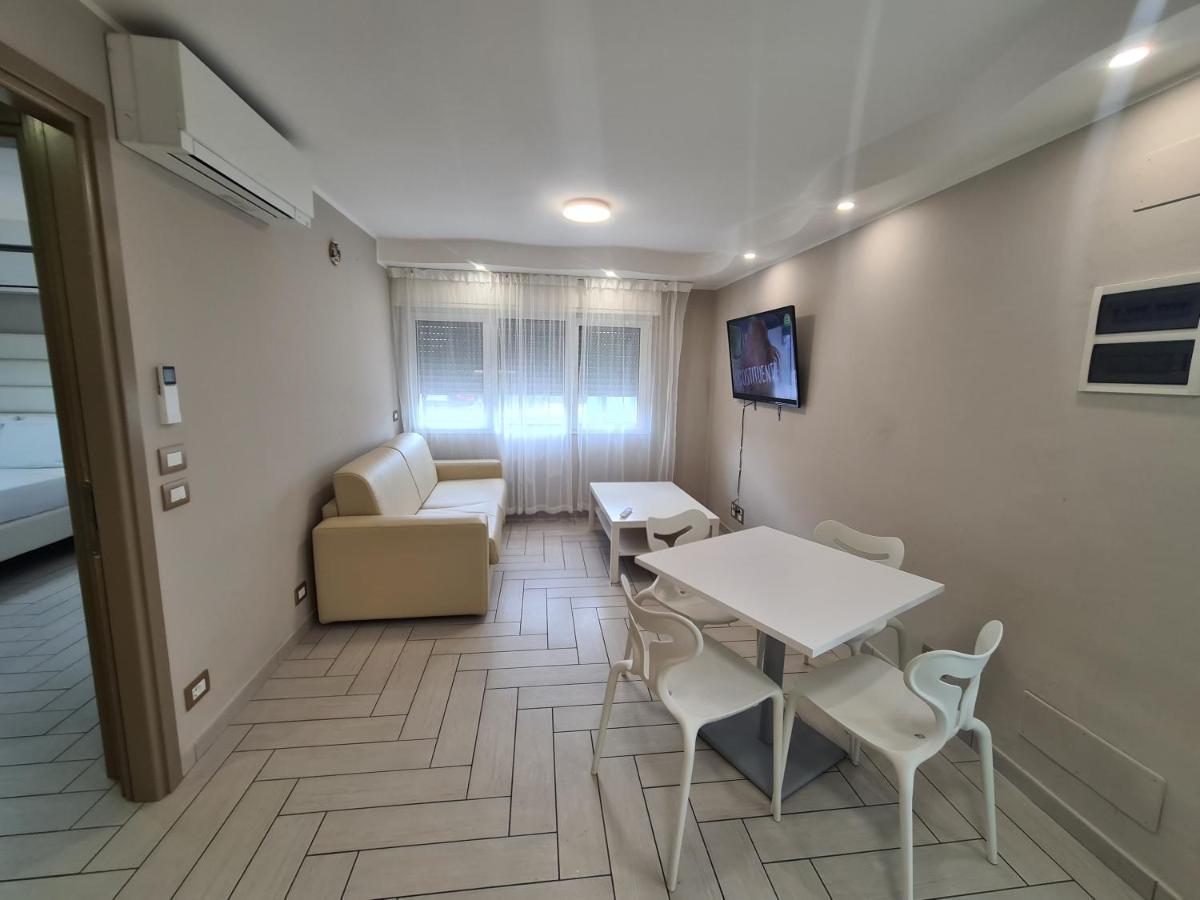Nero D'Avorio Apartments ริมินี ภายนอก รูปภาพ