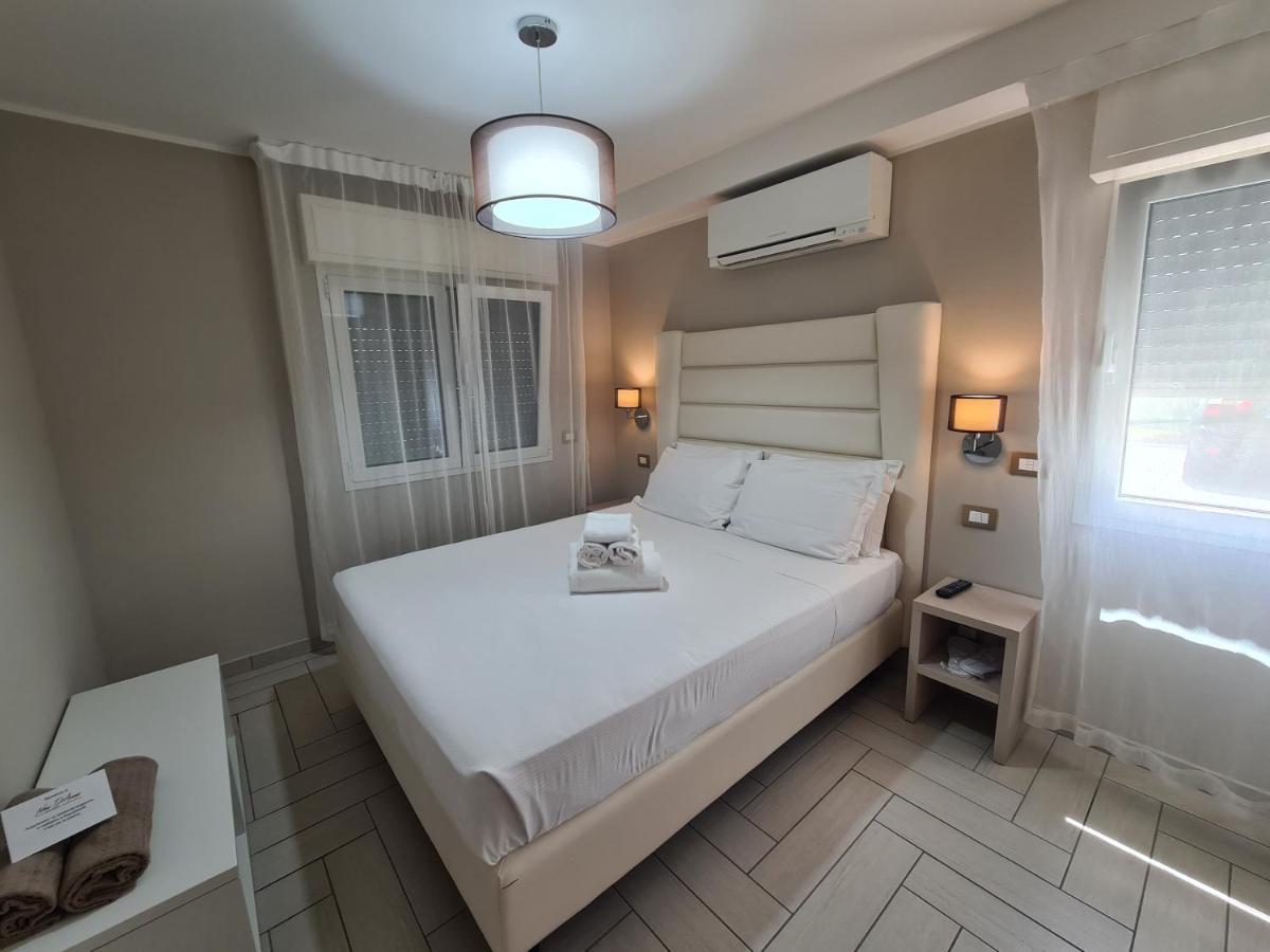 Nero D'Avorio Apartments ริมินี ภายนอก รูปภาพ