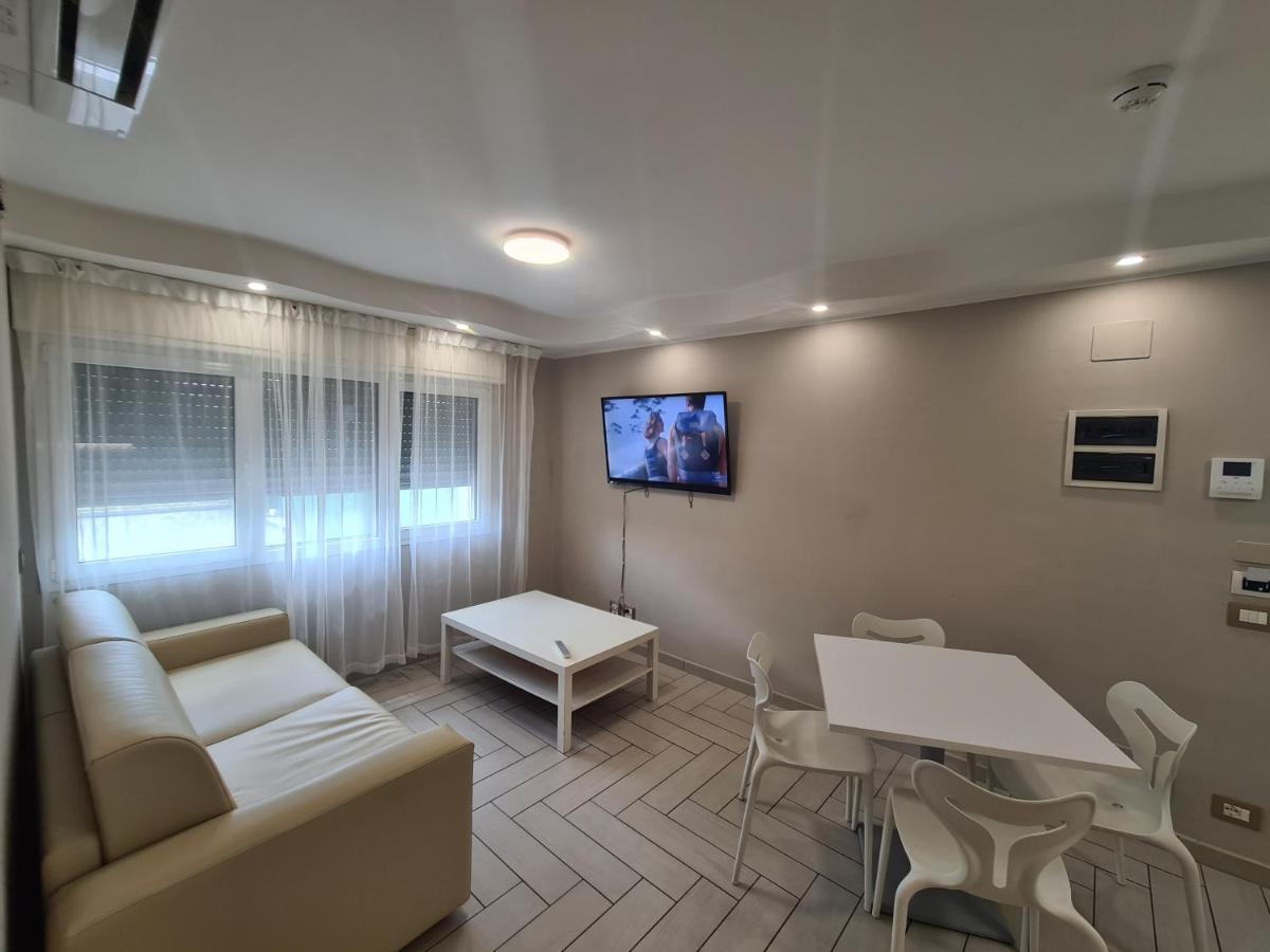 Nero D'Avorio Apartments ริมินี ภายนอก รูปภาพ