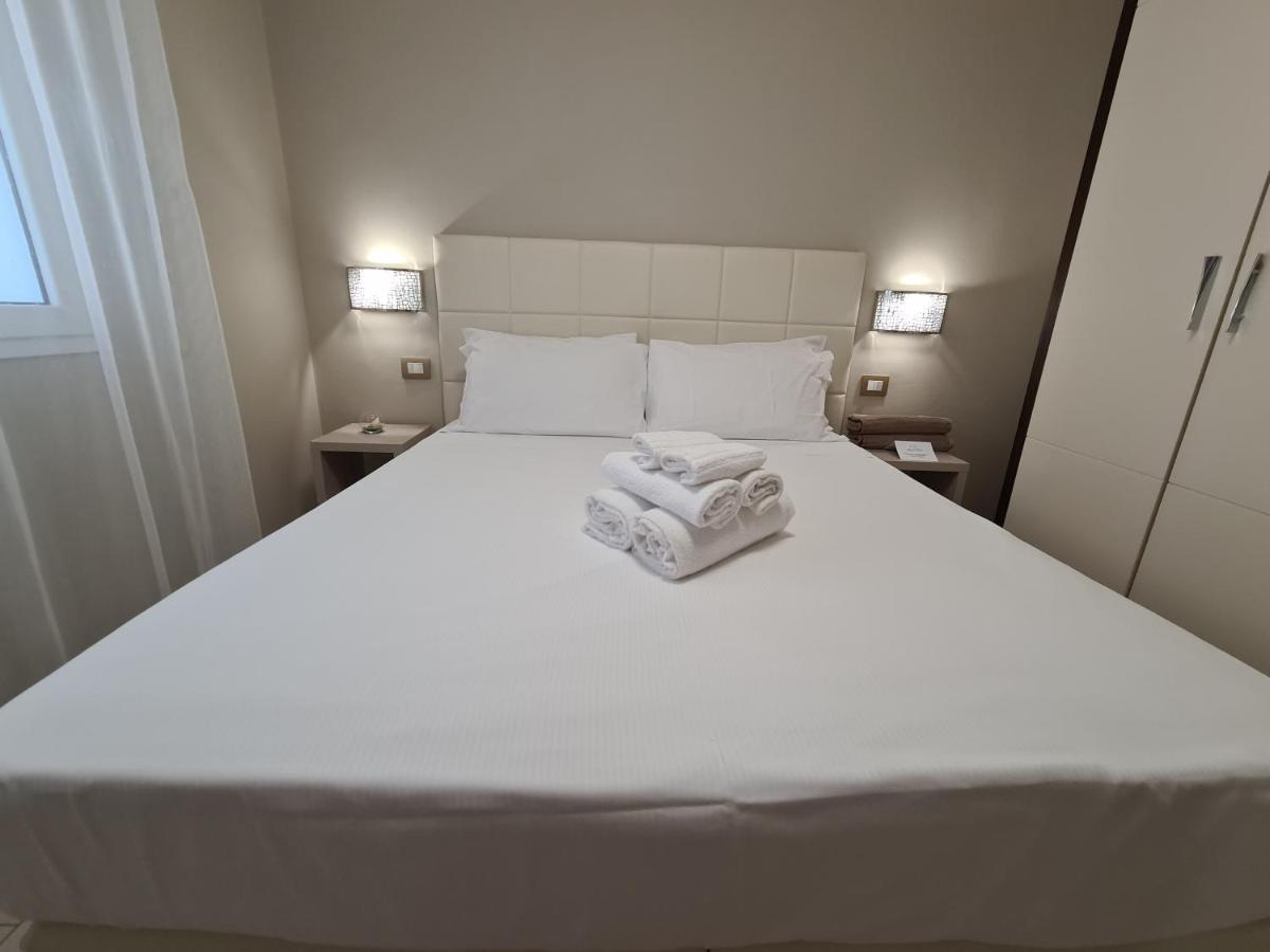 Nero D'Avorio Apartments ริมินี ภายนอก รูปภาพ